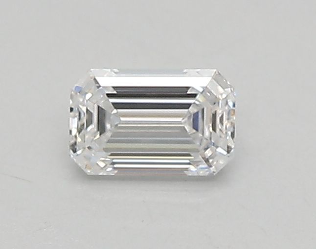0.3 ct lab-grown Emerald Diamond