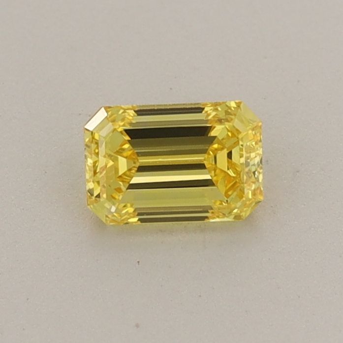 0.39 CT Fancy Intense Yellow EMERALD
