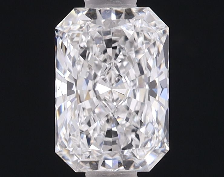 1.04 ct. radiant Lab Grown Diamond front image