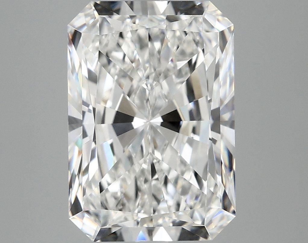 4.66 ct. radiant Lab Grown Diamond front image