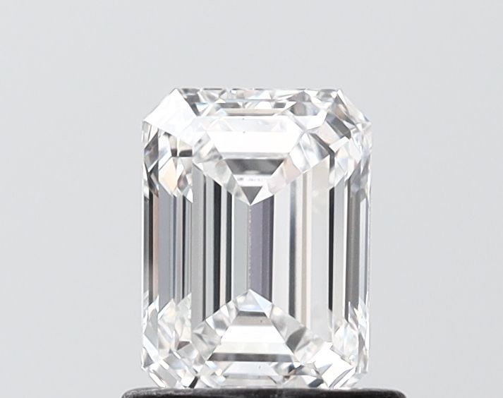 1 ct lab-grown Emerald Diamond