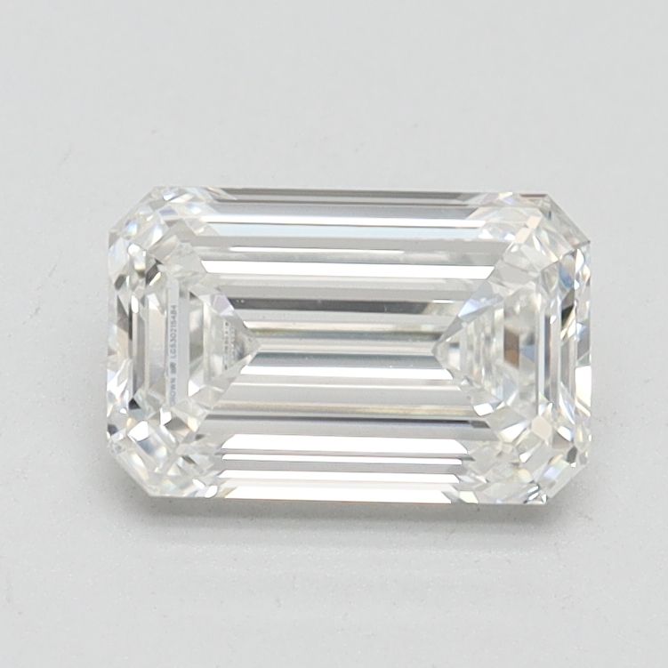 1.06 ct Emerald diamond
