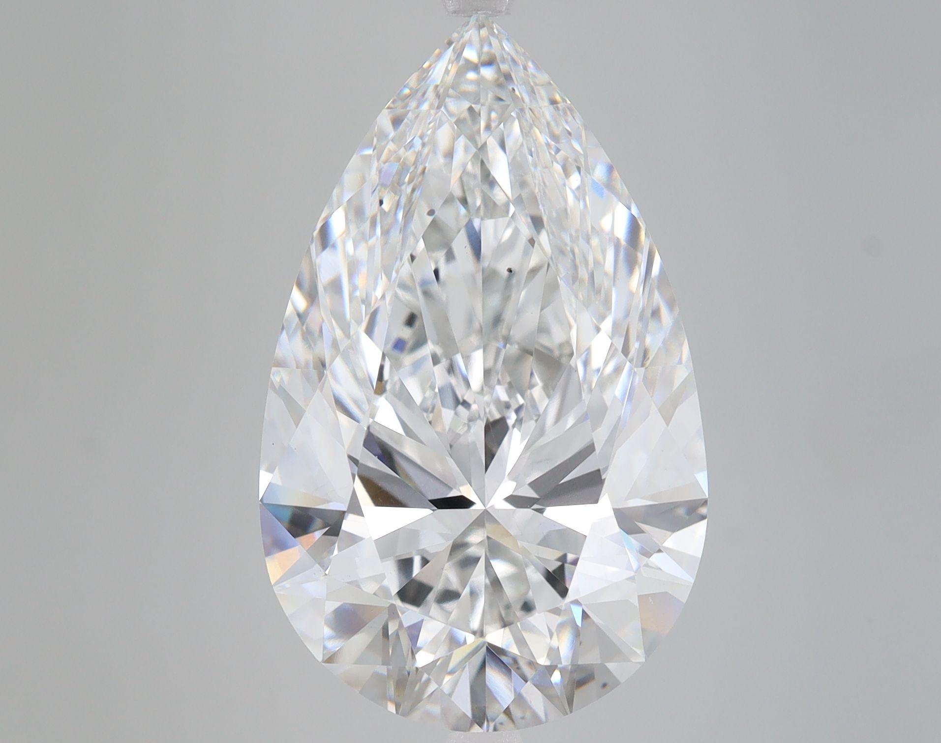 11.48 carat e VS2 EX Cut GIA pear diamond