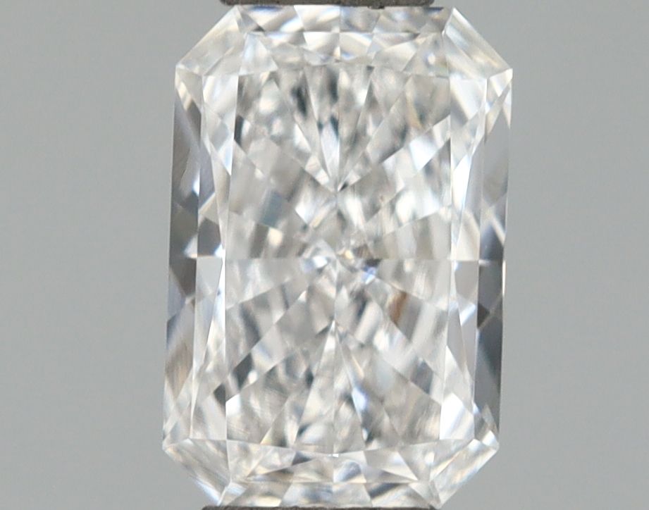 0.65 ct Radiant diamond