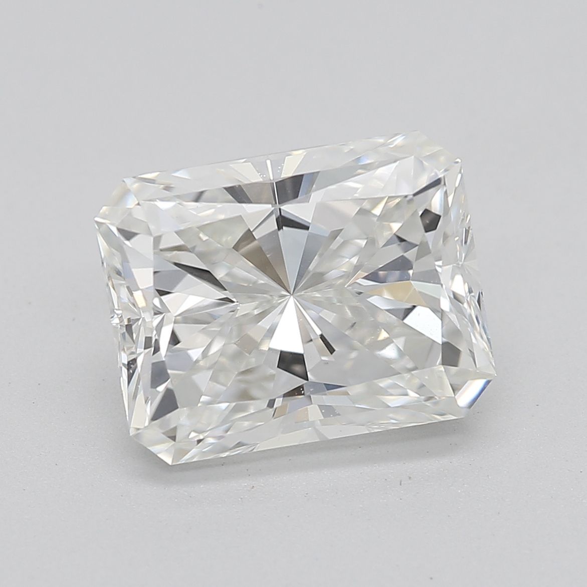 2.01 ct Radiant diamond