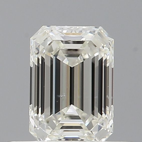 0.52 ct Emerald diamond