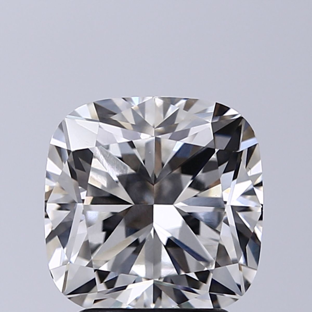 2.90 ct Cushion Modified diamond