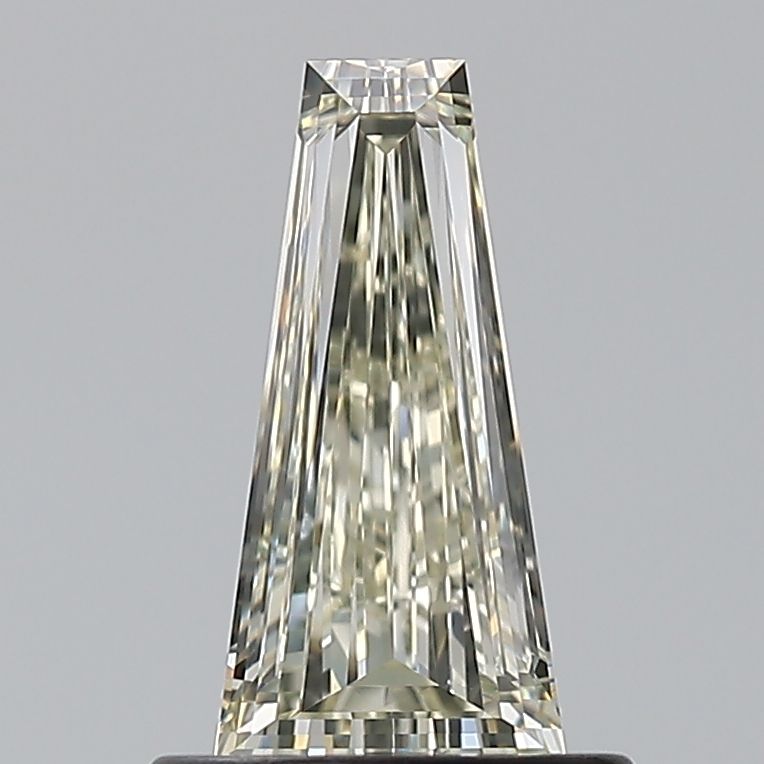 0.7 ct Tapered baguette Diamond