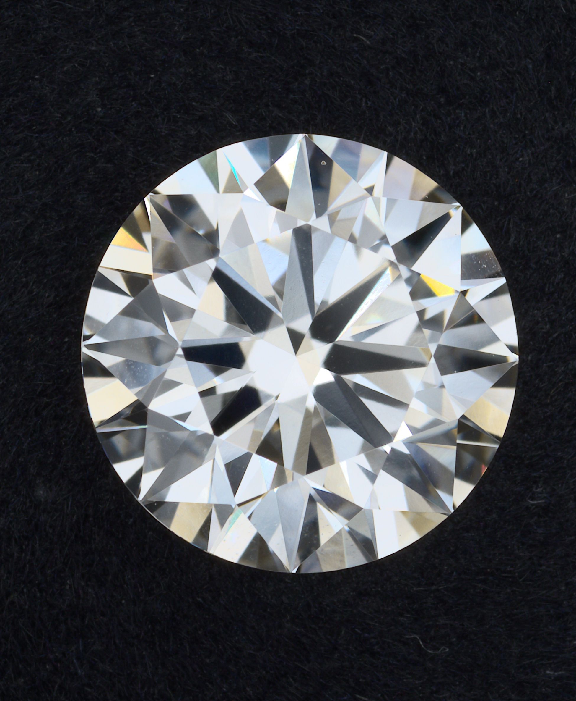 1.62 ct. round Lab Grown Diamond front image