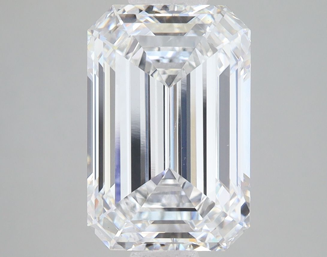 4.34 ct. emerald Lab Grown Diamond front image
