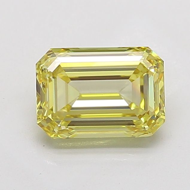 3.03 ct Emerald diamond