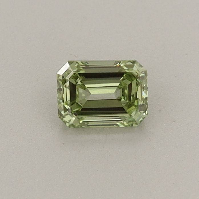 0.32 CT Fancy Vivid Green EMERALD