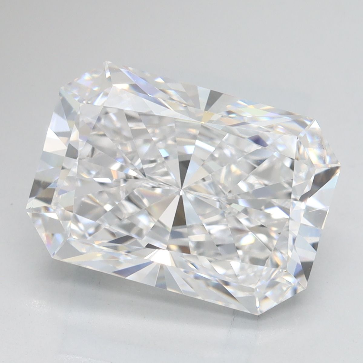 4.37 ct. radiant Lab Grown Diamond front image