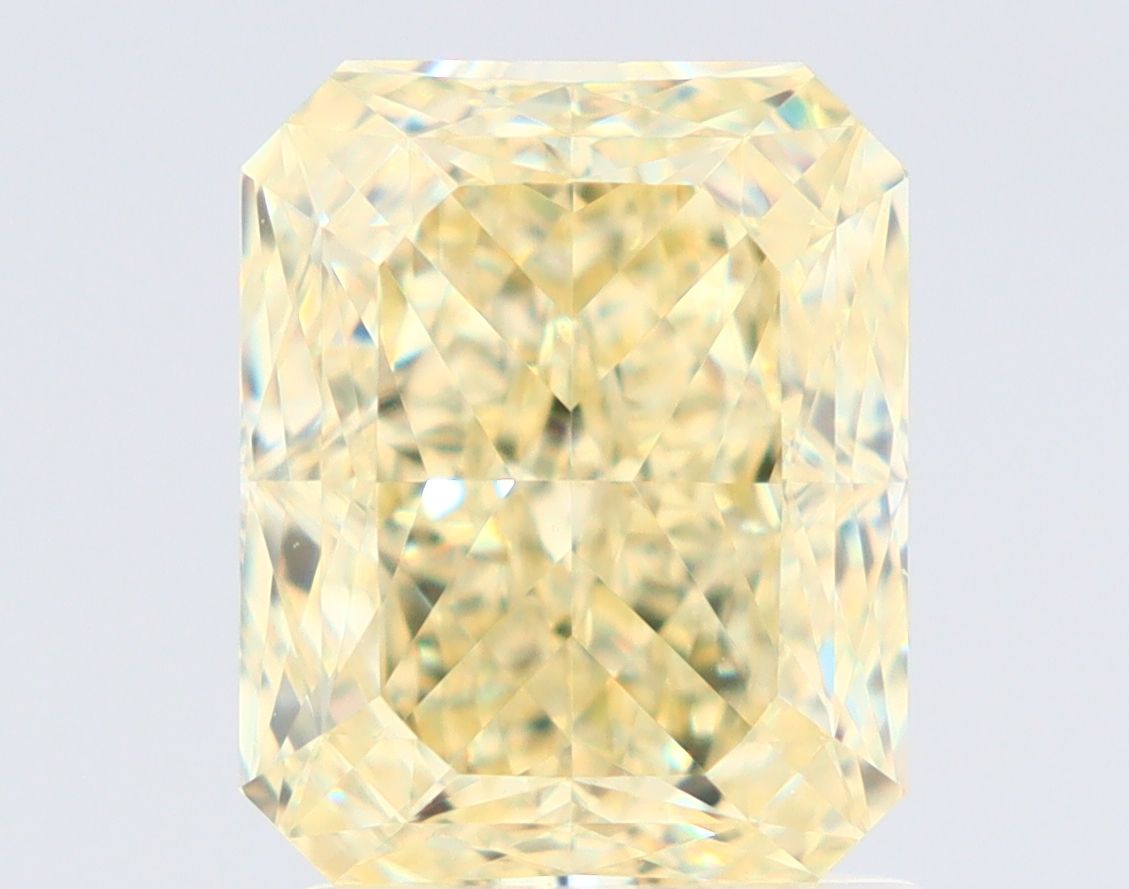 2.01 ct Radiant diamond