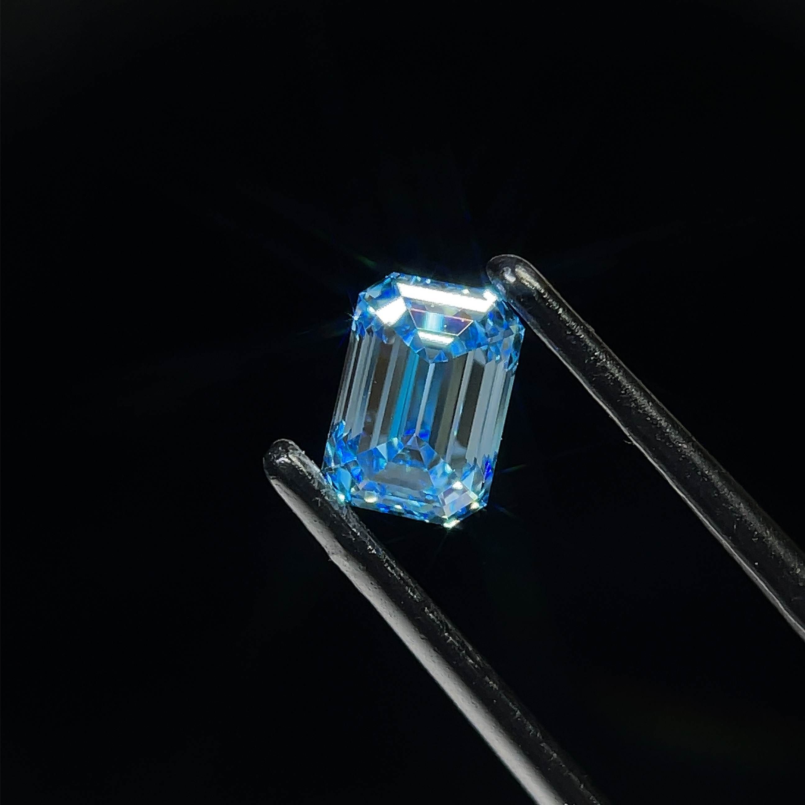 0.86 ct Emerald diamond