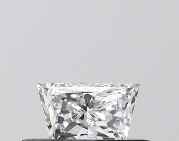 0.3 ct lab-grown Trapezoid Diamond