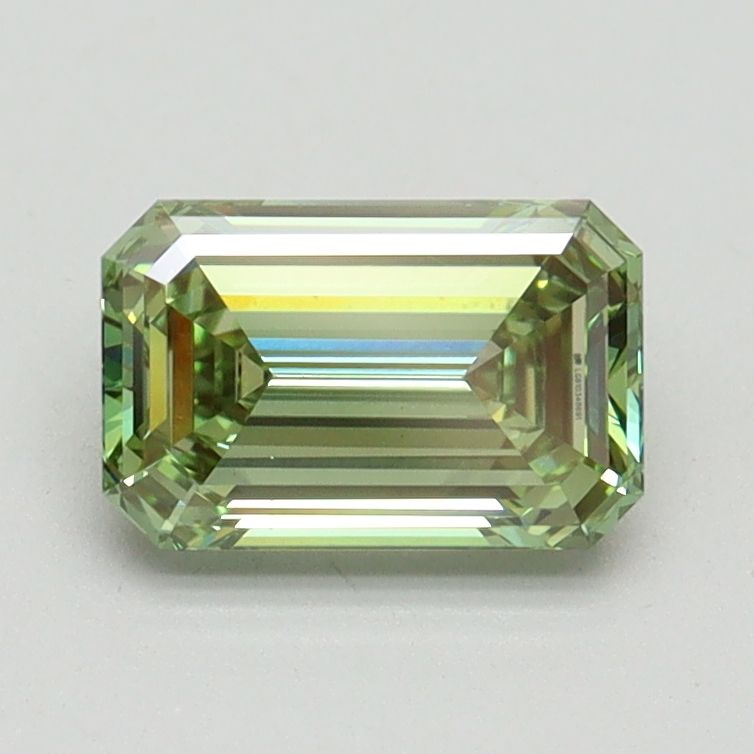 1.05 ct. emerald Lab Grown Diamond front image