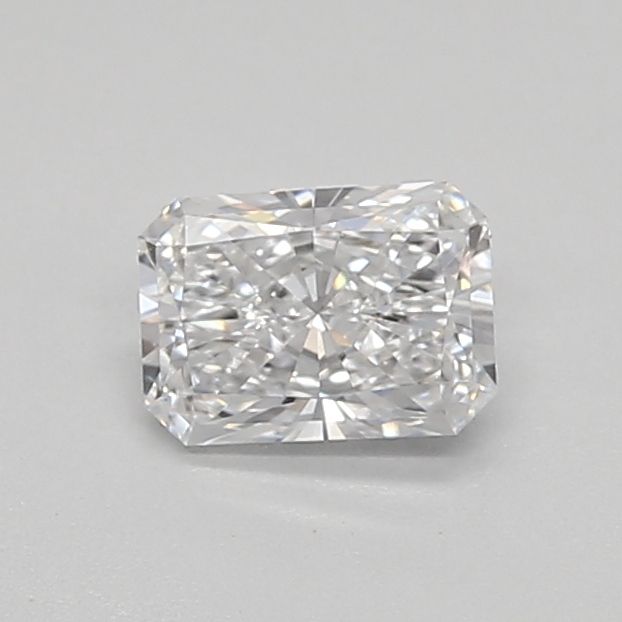 0.4 ct lab-grown Radiant Diamond