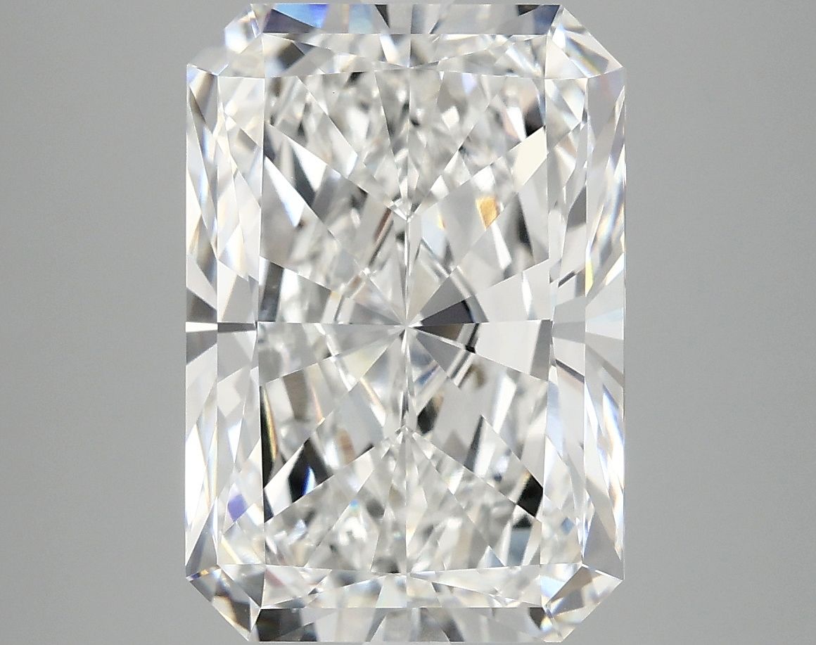 7.00 ct. radiant Lab Grown Diamond front image