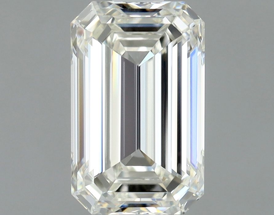 0.80 ct Emerald diamond