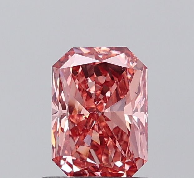 1.12 ct Radiant diamond