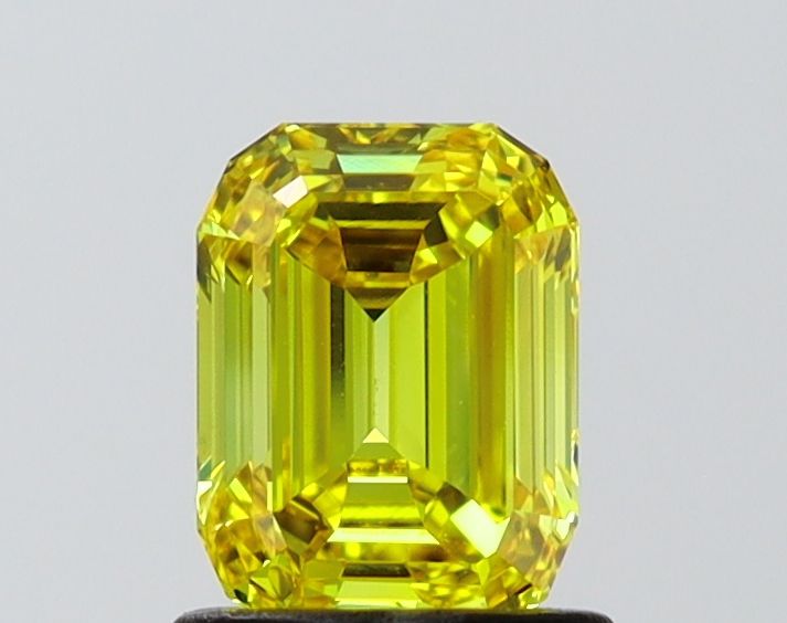 1.03 CT Fancy Vivid Yellow EMERALD