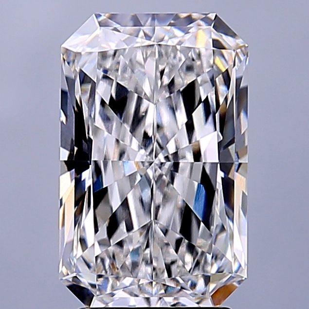 2.85 ct. radiant Lab Grown Diamond front image