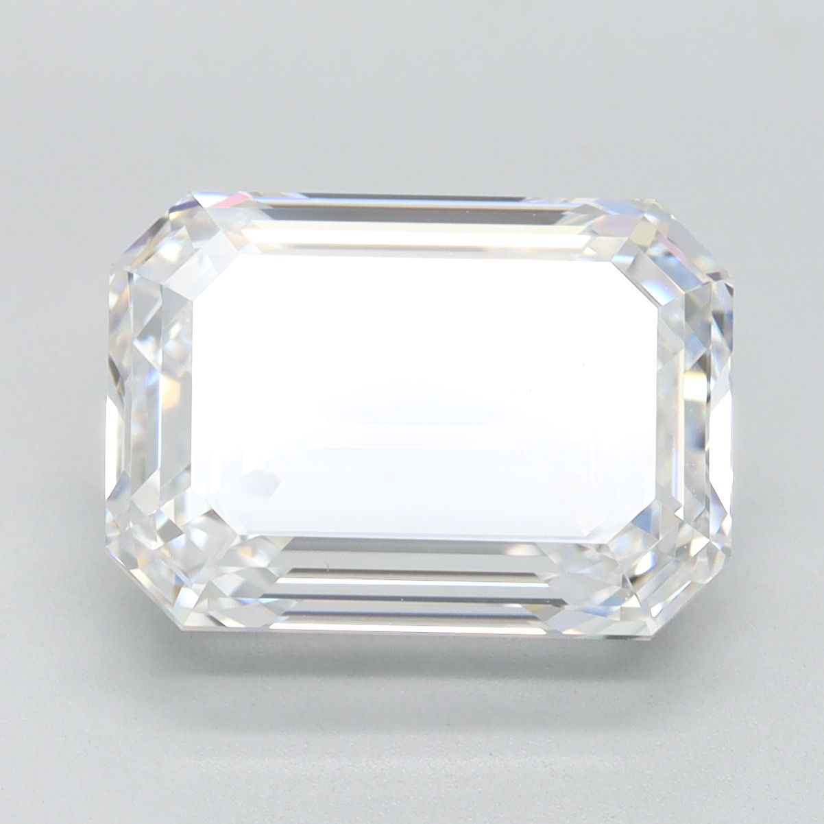 4.33 ct. emerald Lab Grown Diamond front image