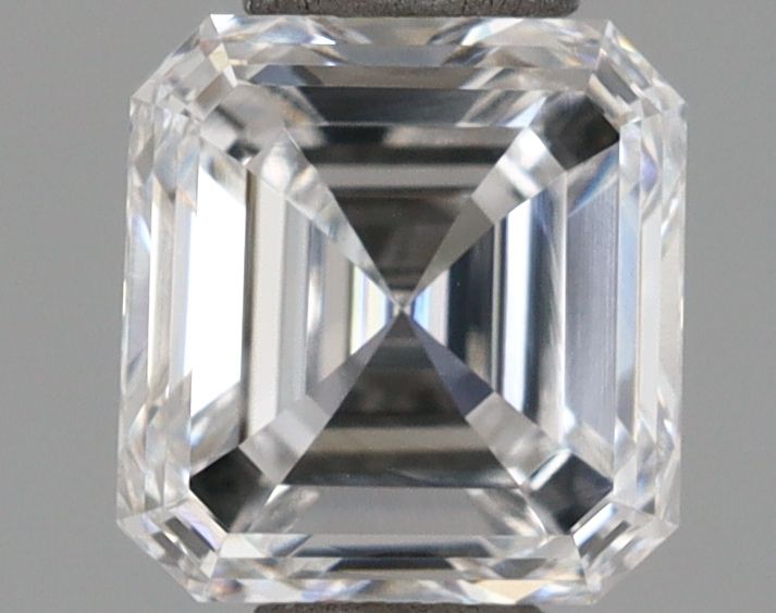 0.92 ct lab-grown Square emerald Diamond