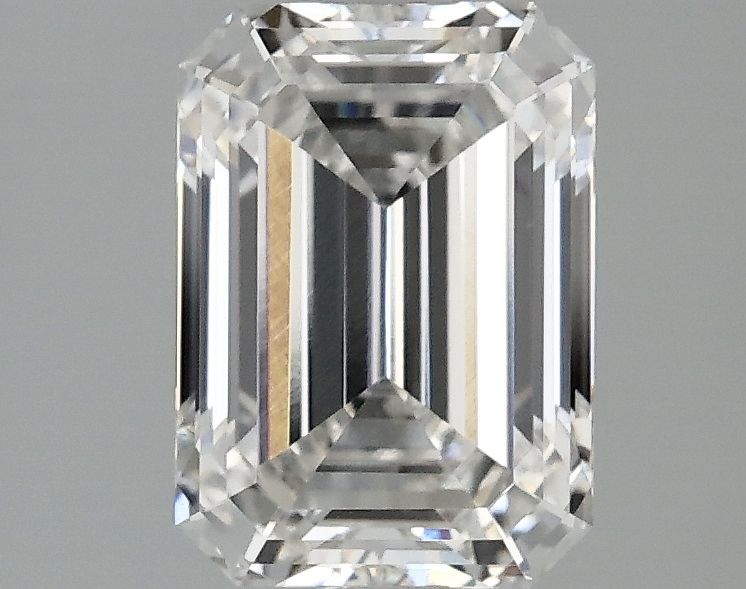2.10 ct Emerald diamond