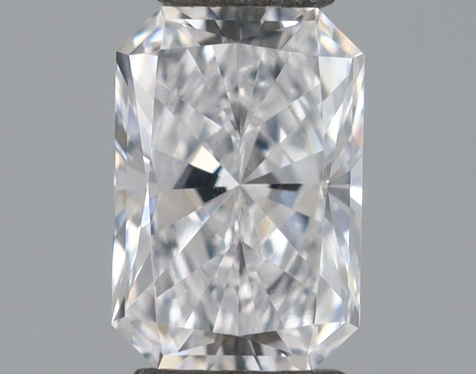 0.37 ct lab-grown Radiant Diamond