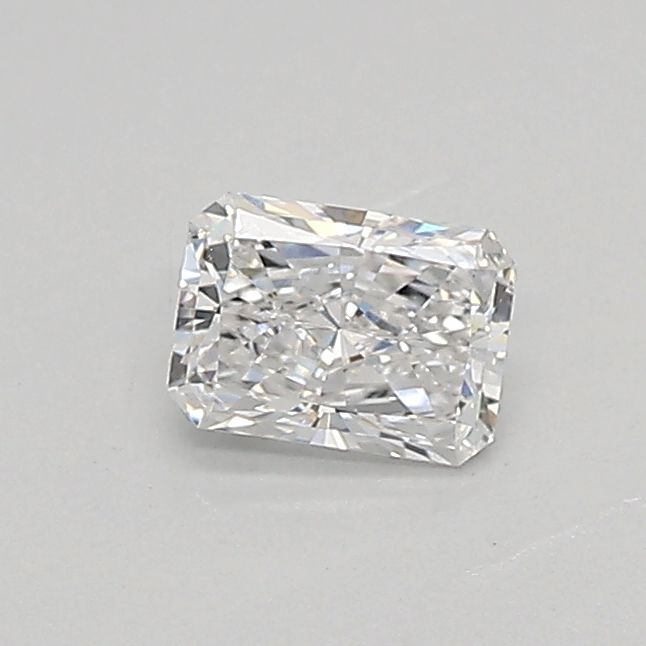 0.33 ct lab-grown Radiant Diamond