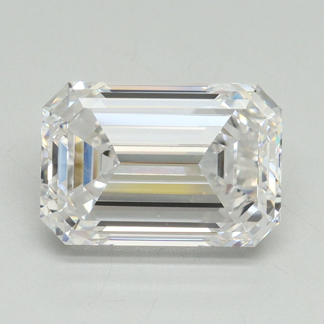 4.00 ct. emerald Lab Grown Diamond front image