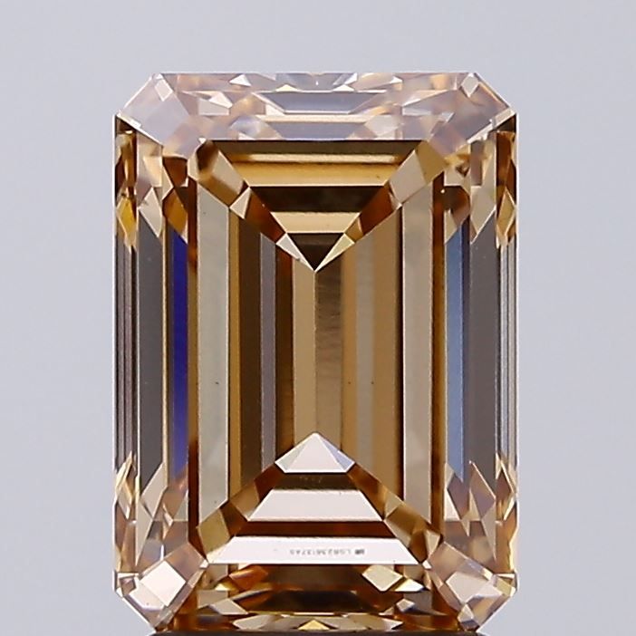 3.07 ct Emerald diamond