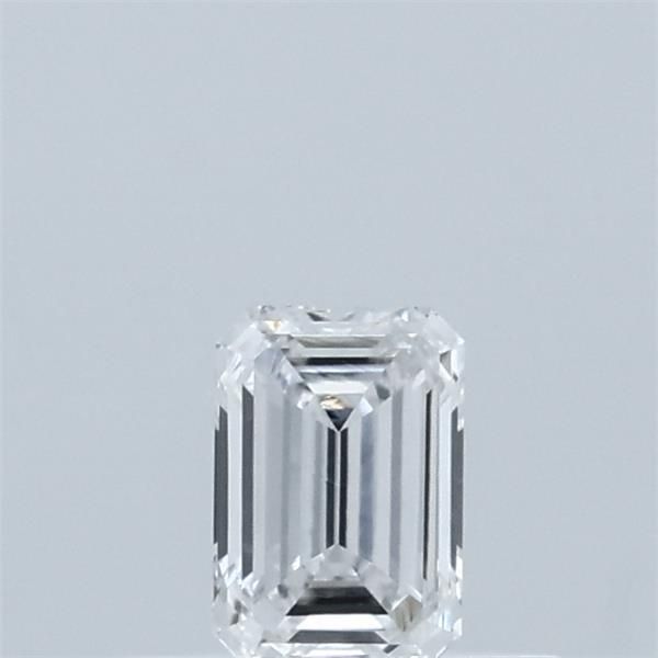 0.32 ct lab-grown Emerald Diamond