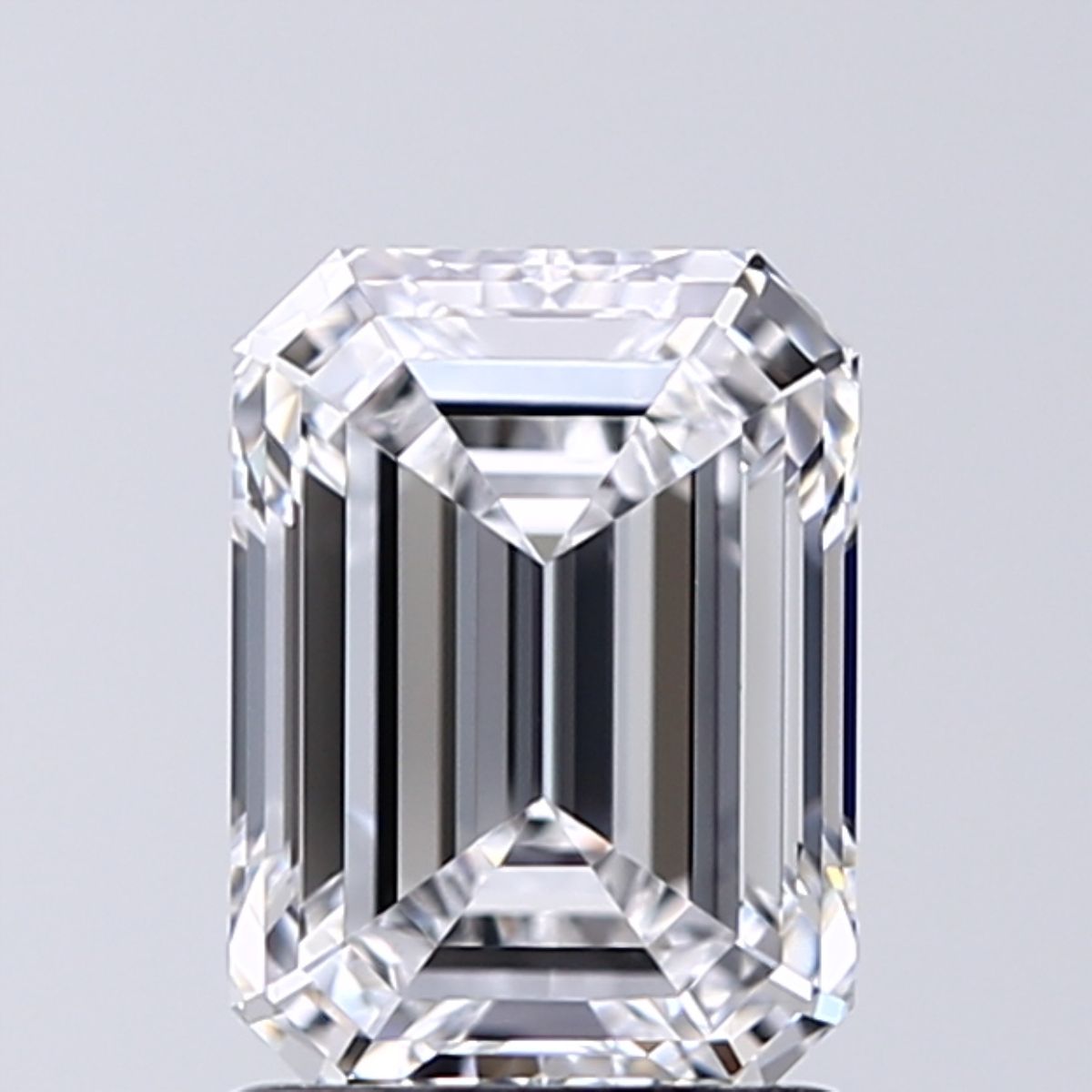 1.50 ct. emerald Lab Grown Diamond front image