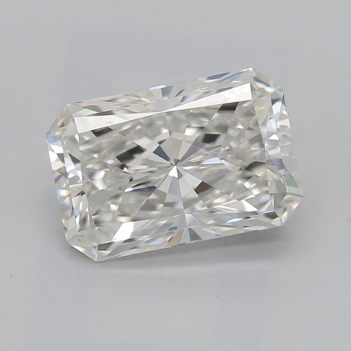 1.80 ct Radiant diamond