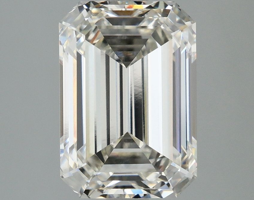 3.07 ct Emerald diamond