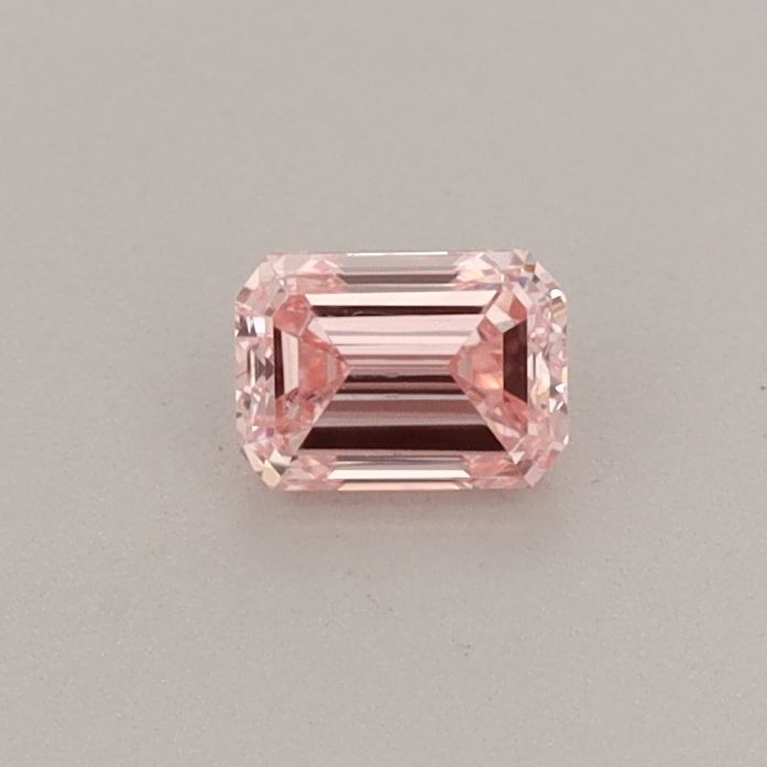 0.27 ct lab-grown Emerald Diamond