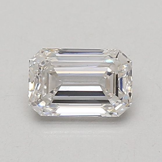 0.7 ct lab-grown Emerald Diamond