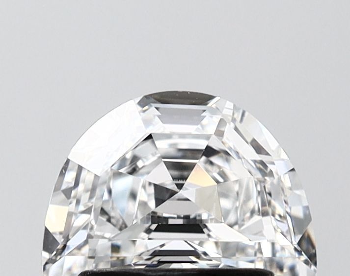 1.25 ct lab-grown Half moon Diamond