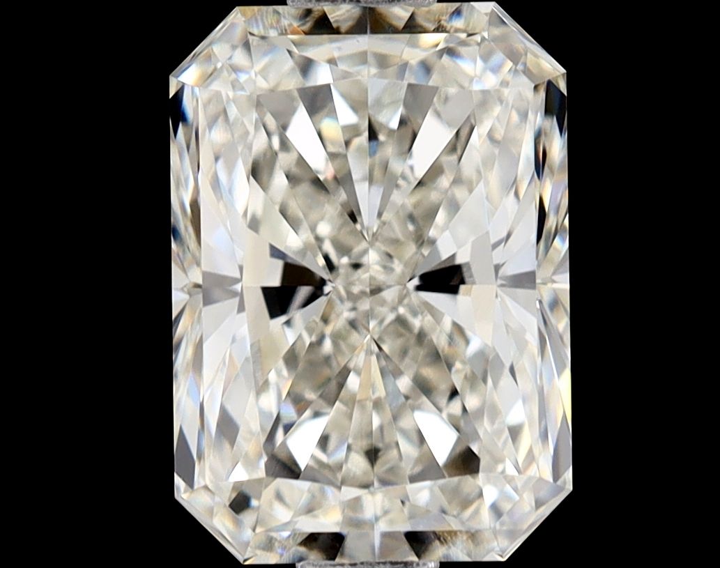 2.24 ct. radiant Lab Grown Diamond front image