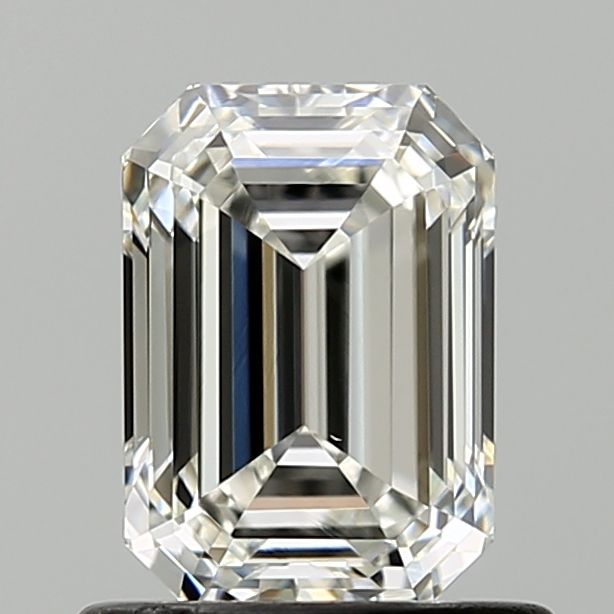 0.90 ct Emerald diamond