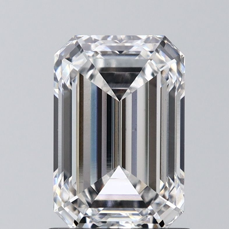 1.54 ct. emerald Lab Grown Diamond front image