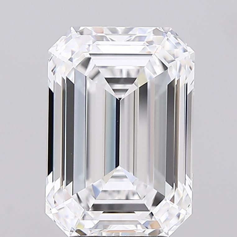 4.23 ct. emerald Lab Grown Diamond front image
