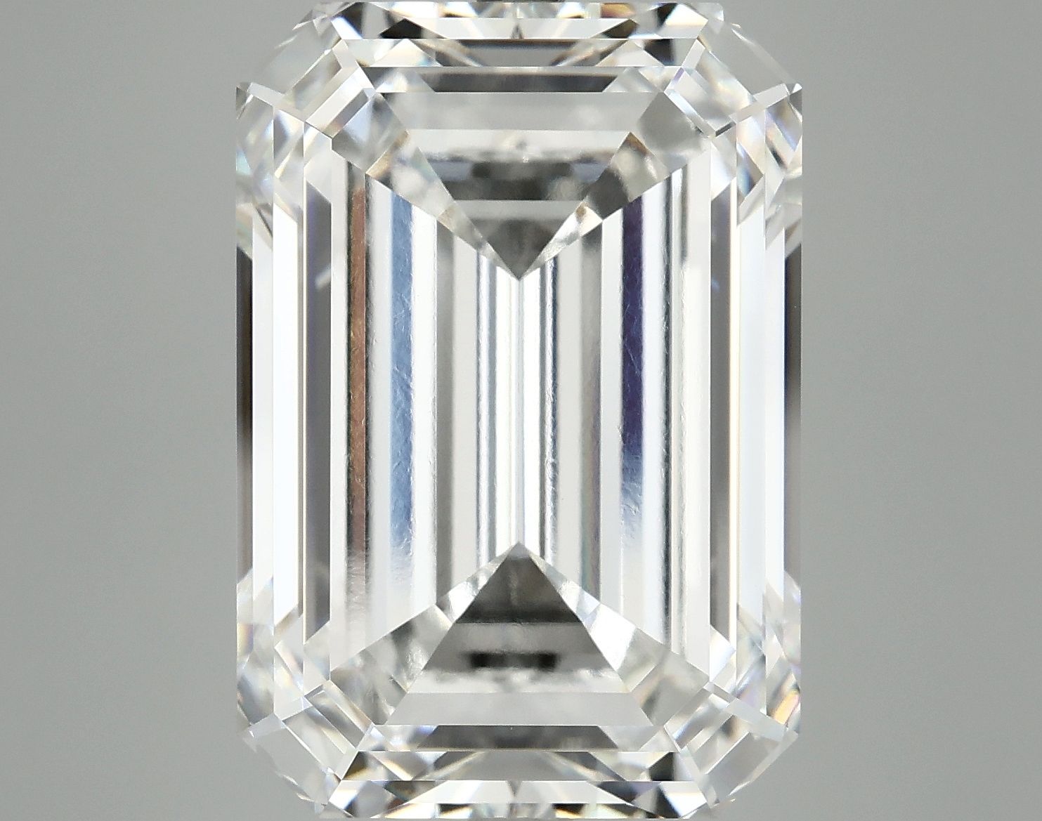 15.47 ct. emerald Lab Grown Diamond front image