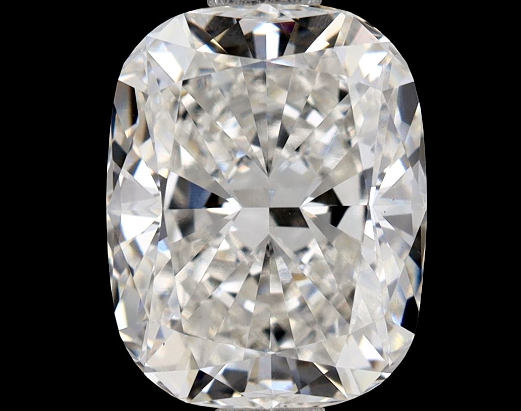 2.09 ct Cushion Brilliant diamond