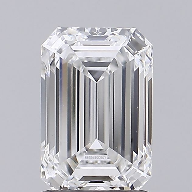 1.54 ct. emerald Lab Grown Diamond front image