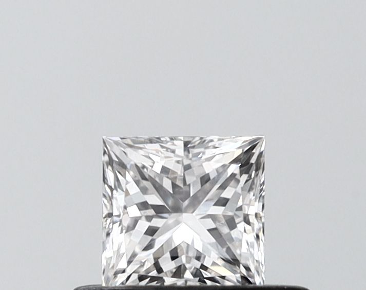 0.39 ct Princess diamond