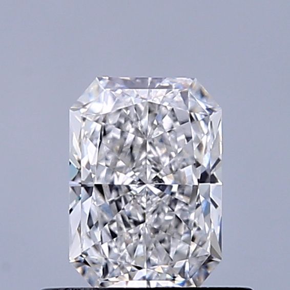 0.6 ct lab-grown Radiant Diamond